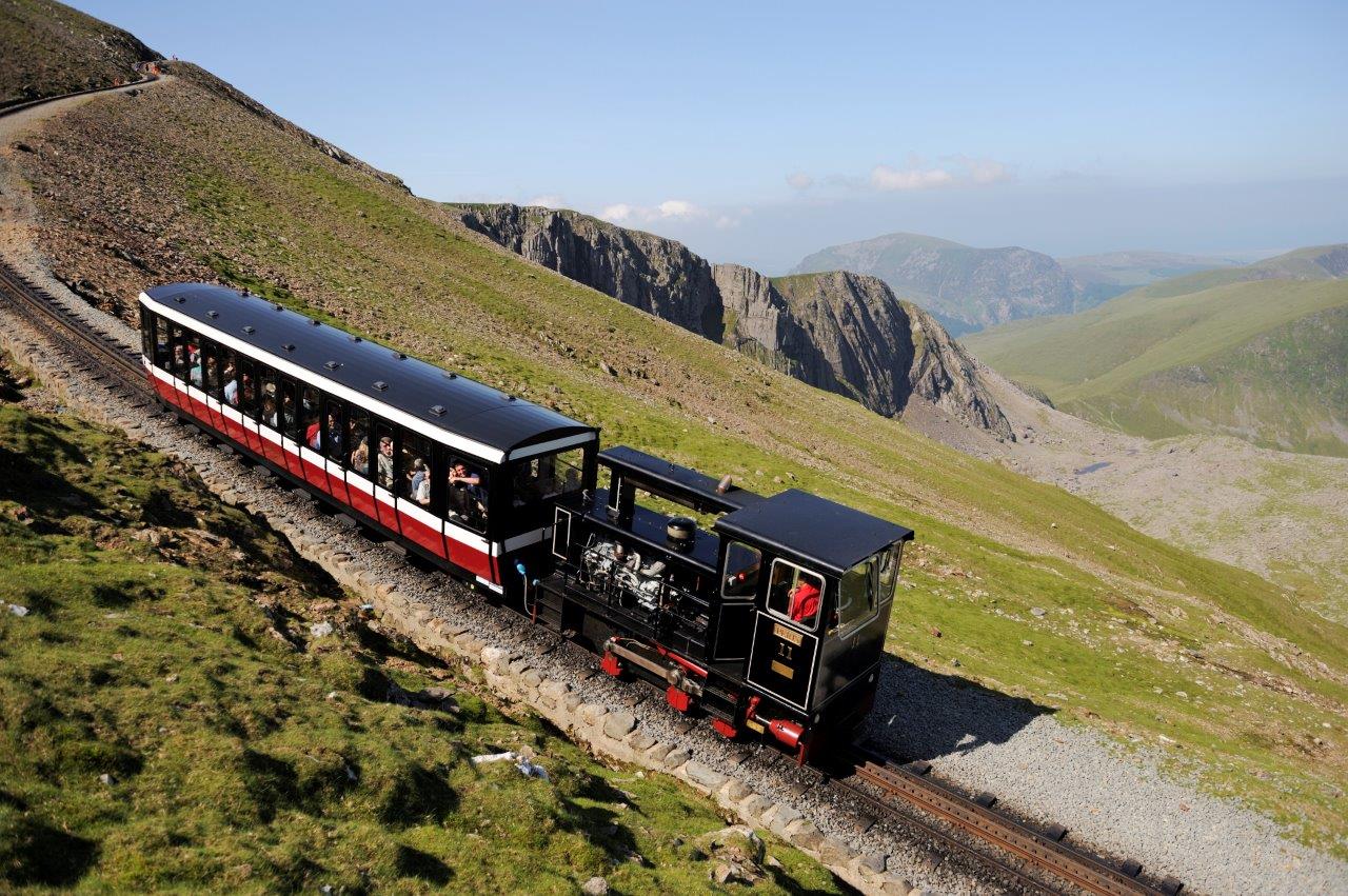 The first steam train travelled from фото 39